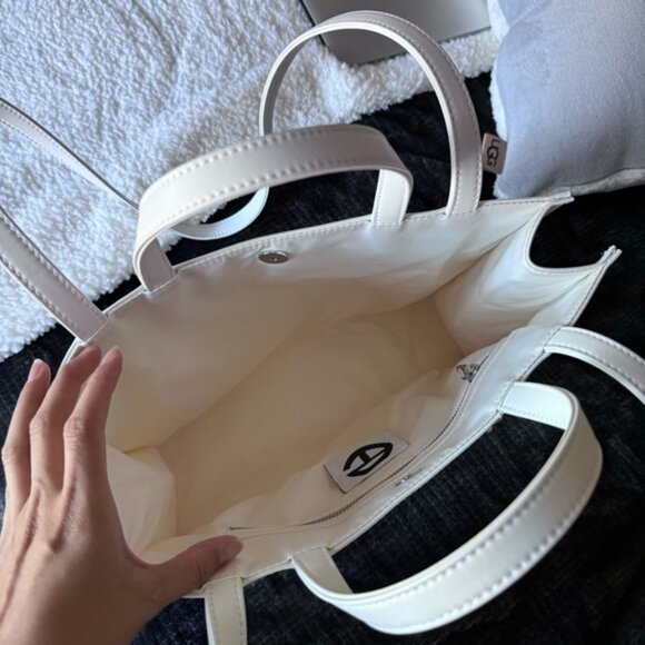 Telfar Medium Shopping Bag - Picture 6 of 8